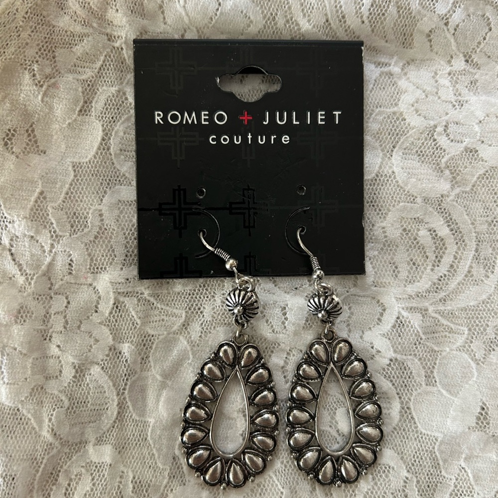 Romeo & Juliet Couture Silver Filigree Dangle Earrings
